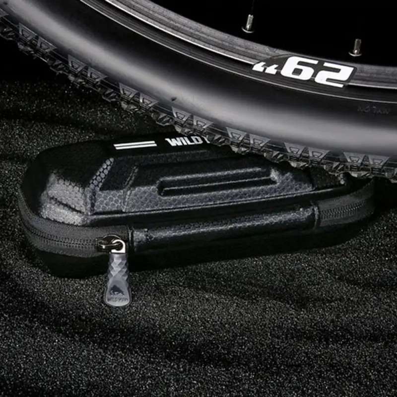 SPOTT-GR Wildman XT11 - Αδιάβροχο Τσαντάκι Σκελετού Χωρητικότητας 0.8L σε Μαύρο Χρώμα